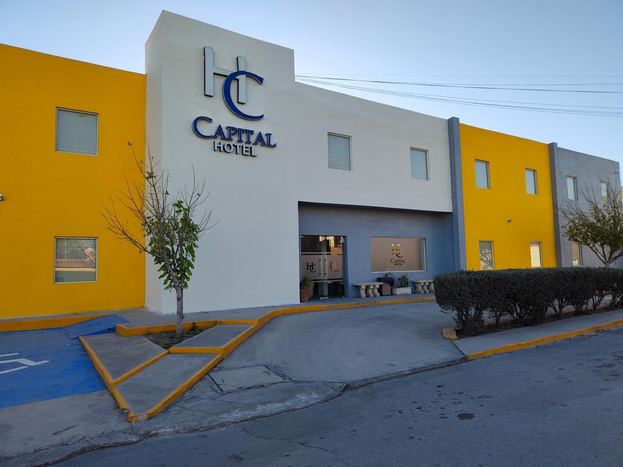 Capital Hotel Monclova Exterior photo