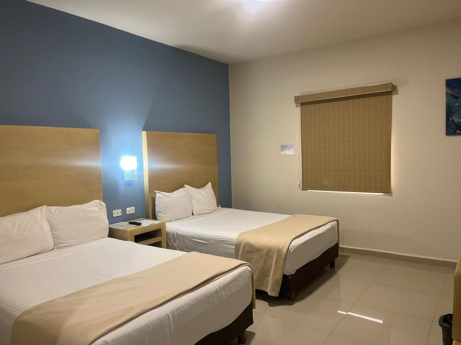 Capital Hotel Monclova Exterior photo